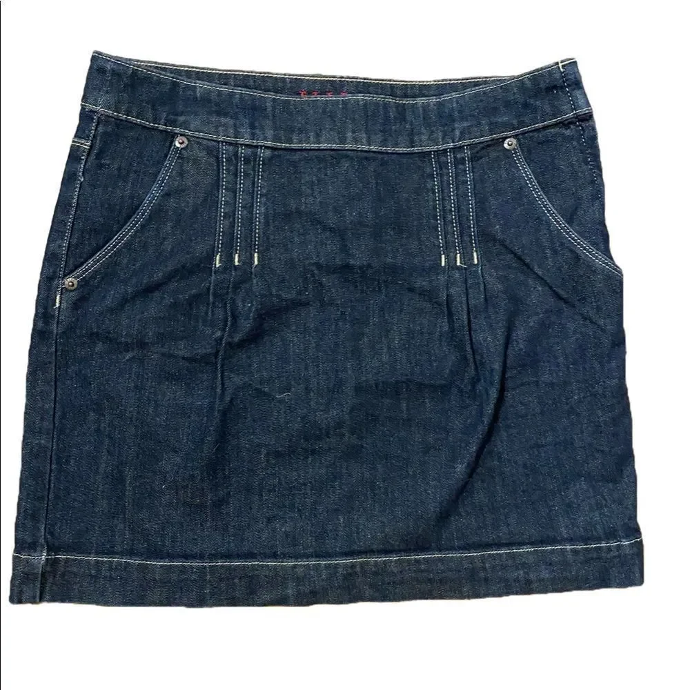 Elle Denim Skirt - 4 dark denim , side zip. Cotton spandex - Picture 1 of 5